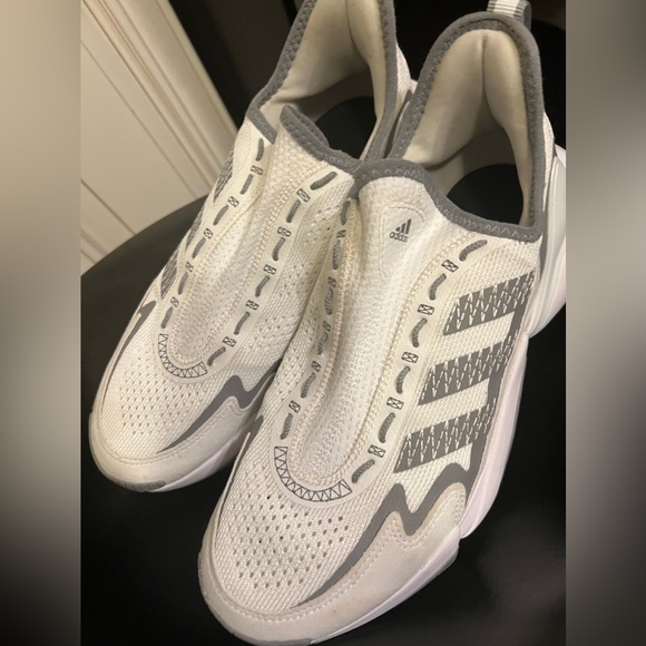 ADIDAS Impact FLX White Silver Grey Football Training Shoes Sneakers Mens 9.5 - Picture 2 of 11